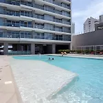 Lujoso Apto de 2 habitaciones en piso 15